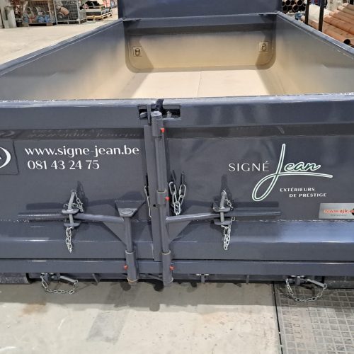 00001504-PHOTO-2024-12-19-16-17-31